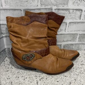 Vintage Rush Hour Western Tan and Brown Ankle Boots